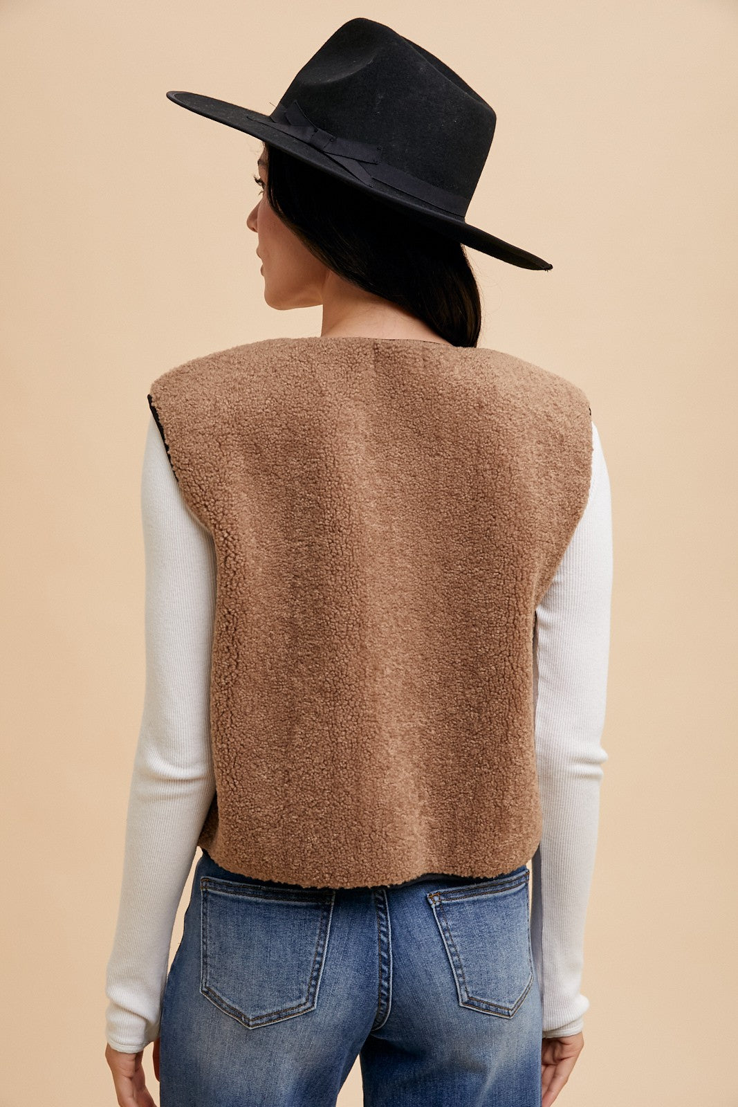 Fleece Fur Tie Vest - MOCHA