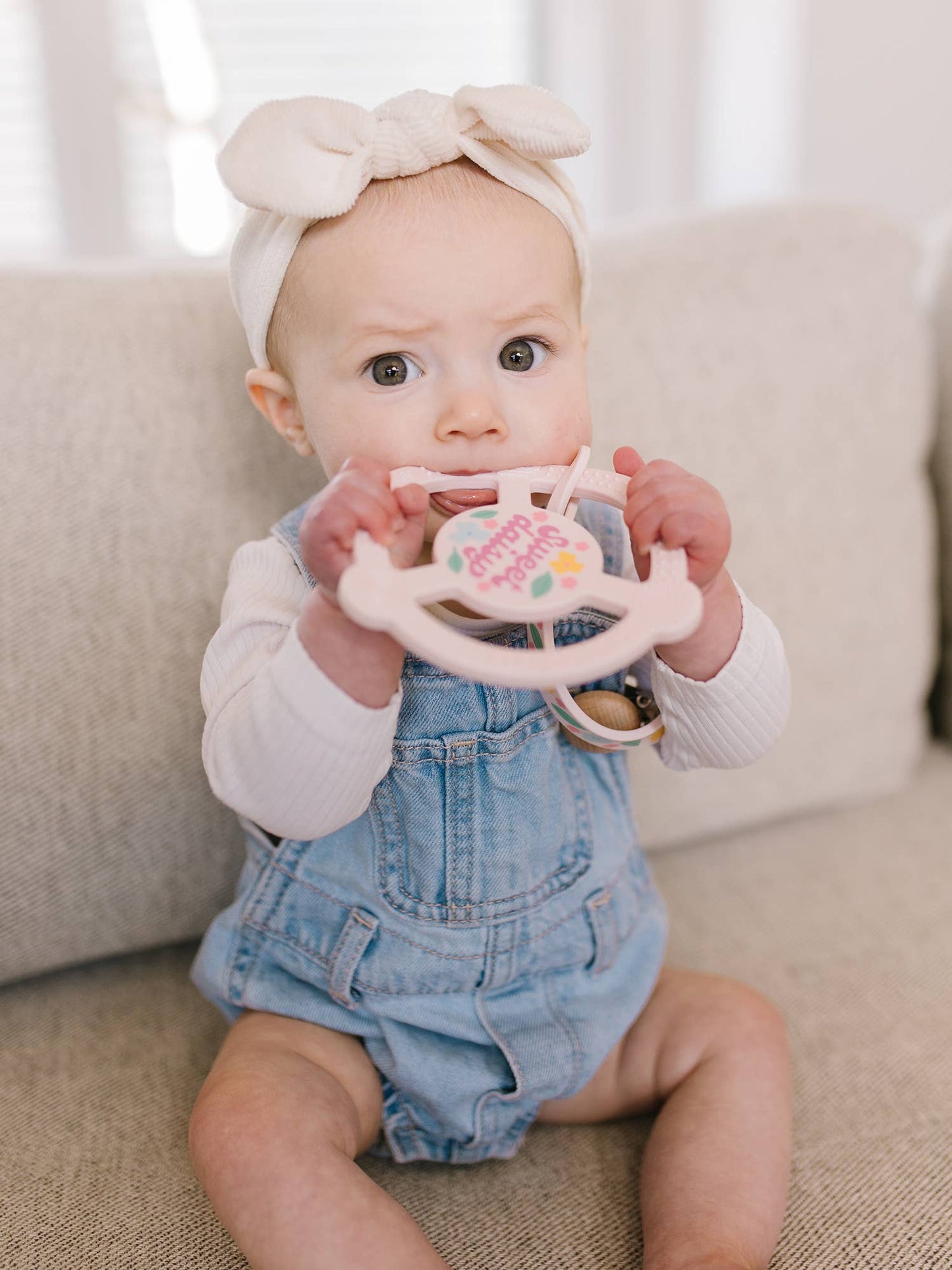 Silicone Teether Ring with Clip - Daisy