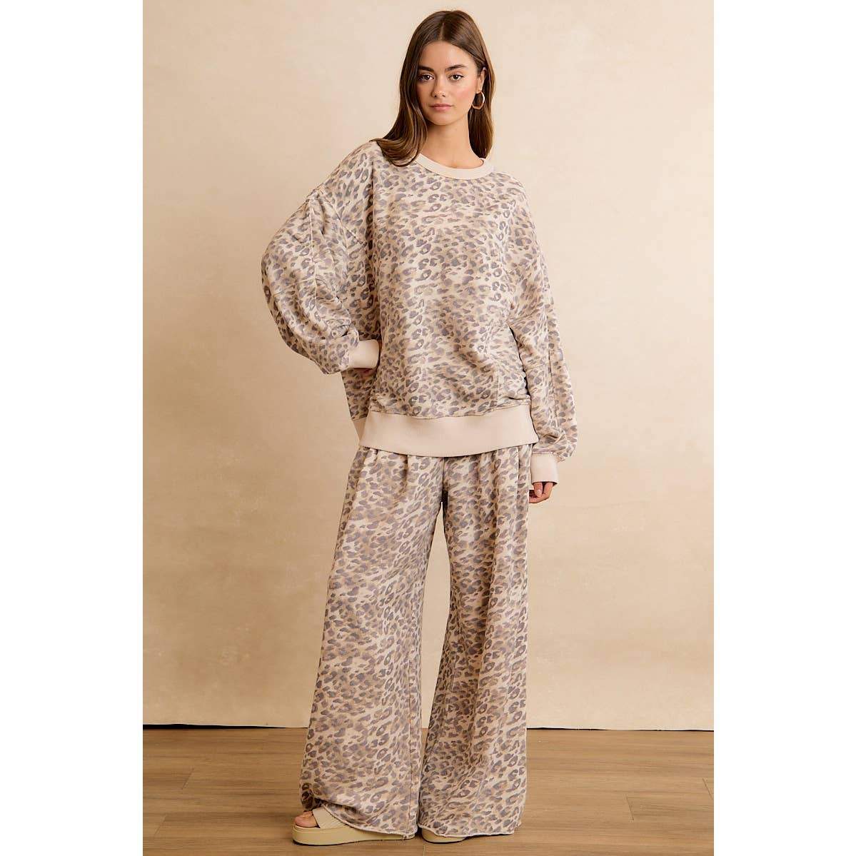 Leopard Print Pullover Sweatshirt