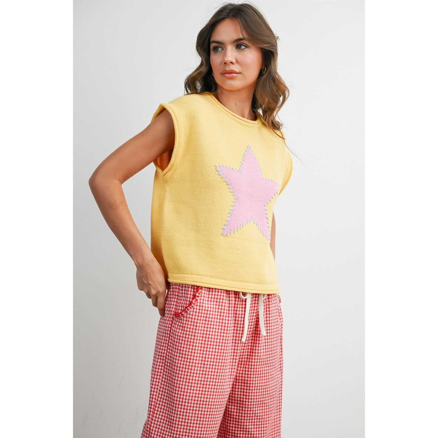 Star Graphic Sweatshirt - YELLOW