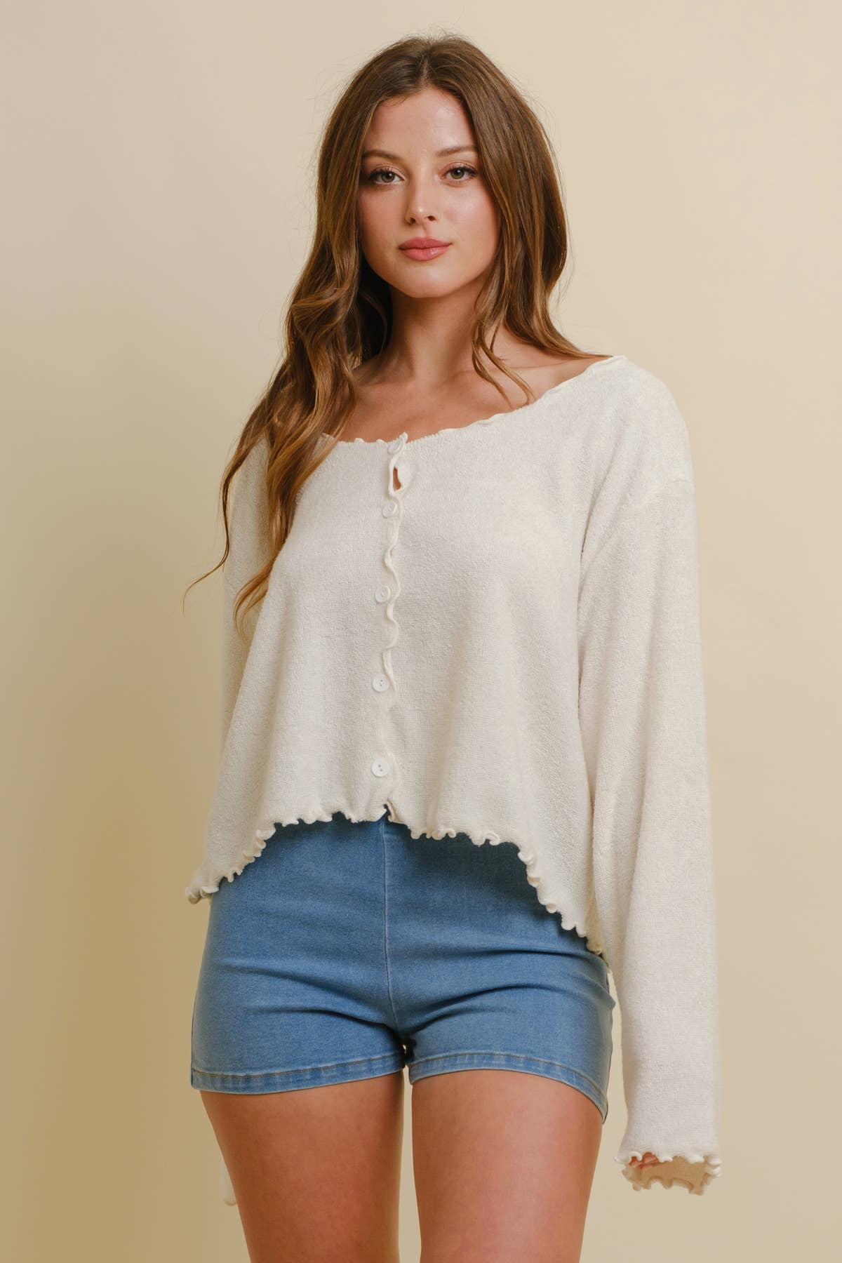 Scallop Trim Button Top