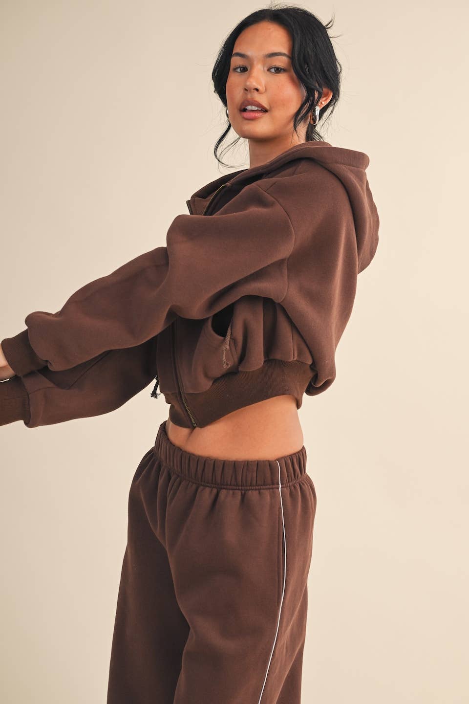 Cozy Oversized Crop Hoodie - Brown