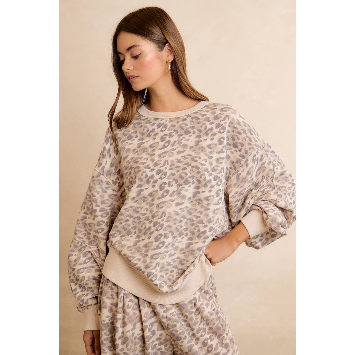 Leopard Print Pullover Sweatshirt
