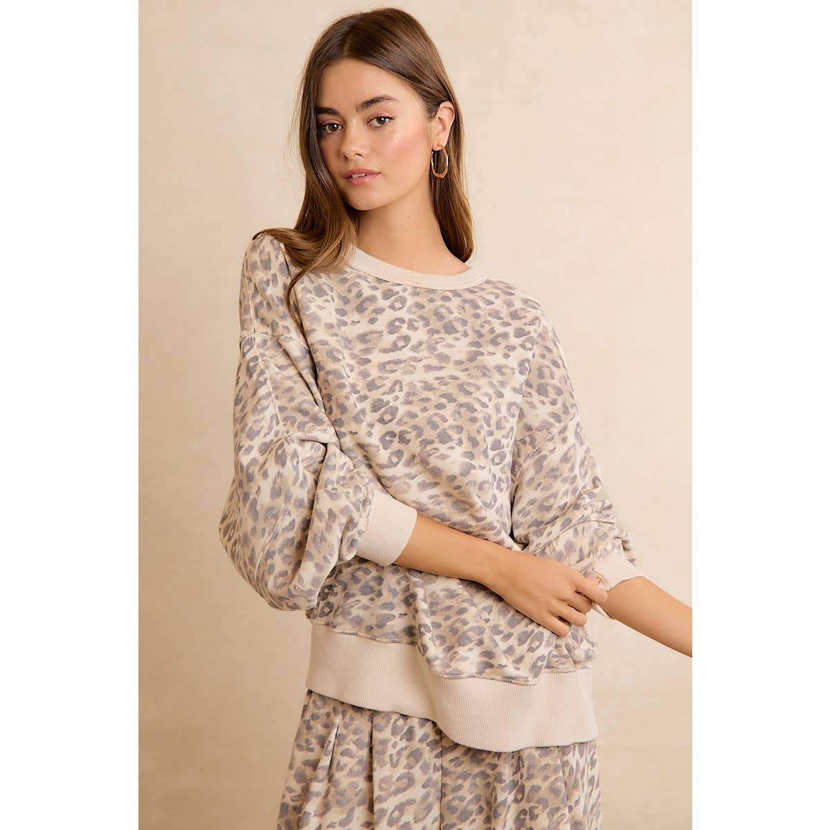 Leopard Print Pullover Sweatshirt