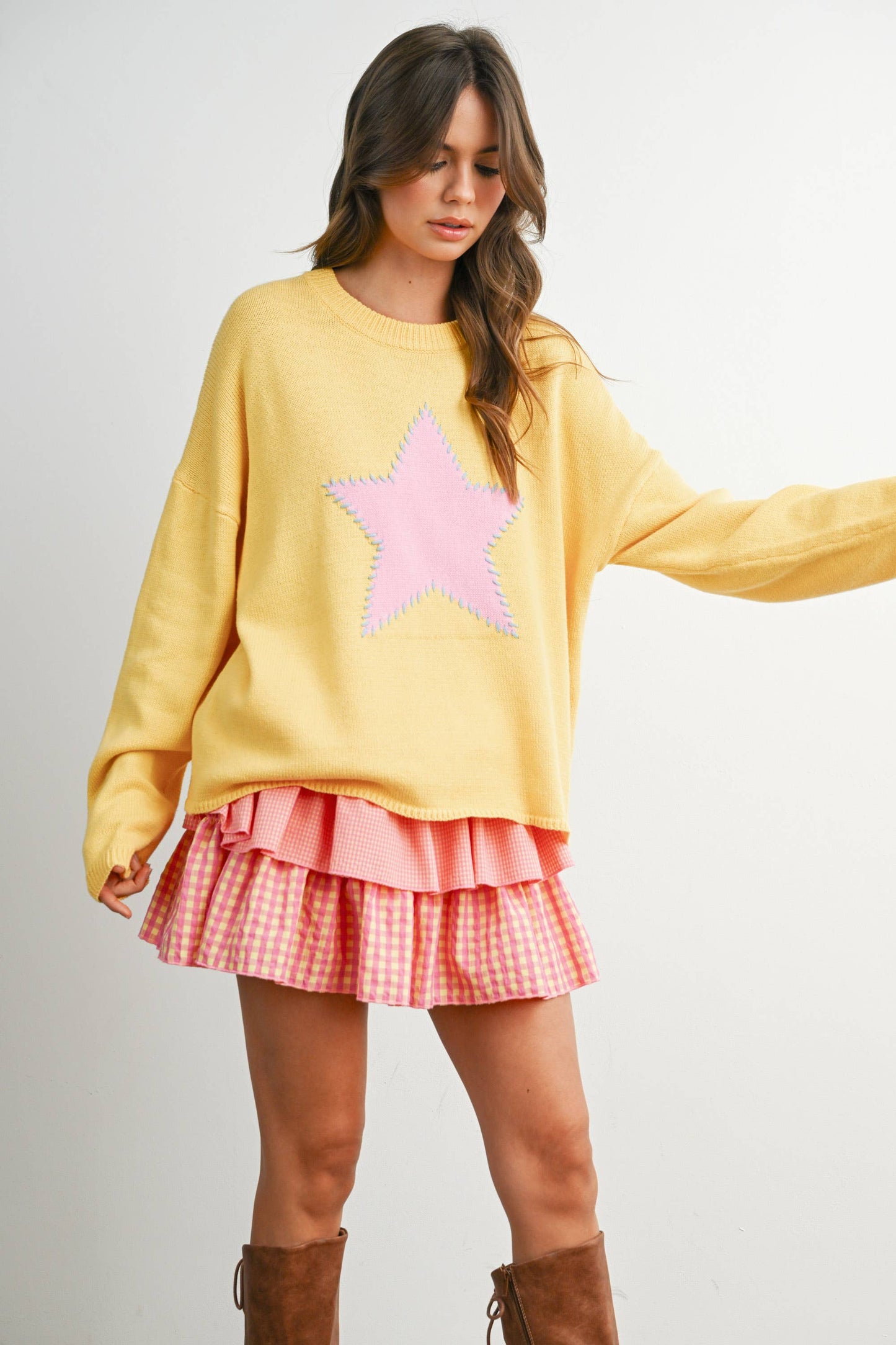 Bold Star Sweater - YELLOW