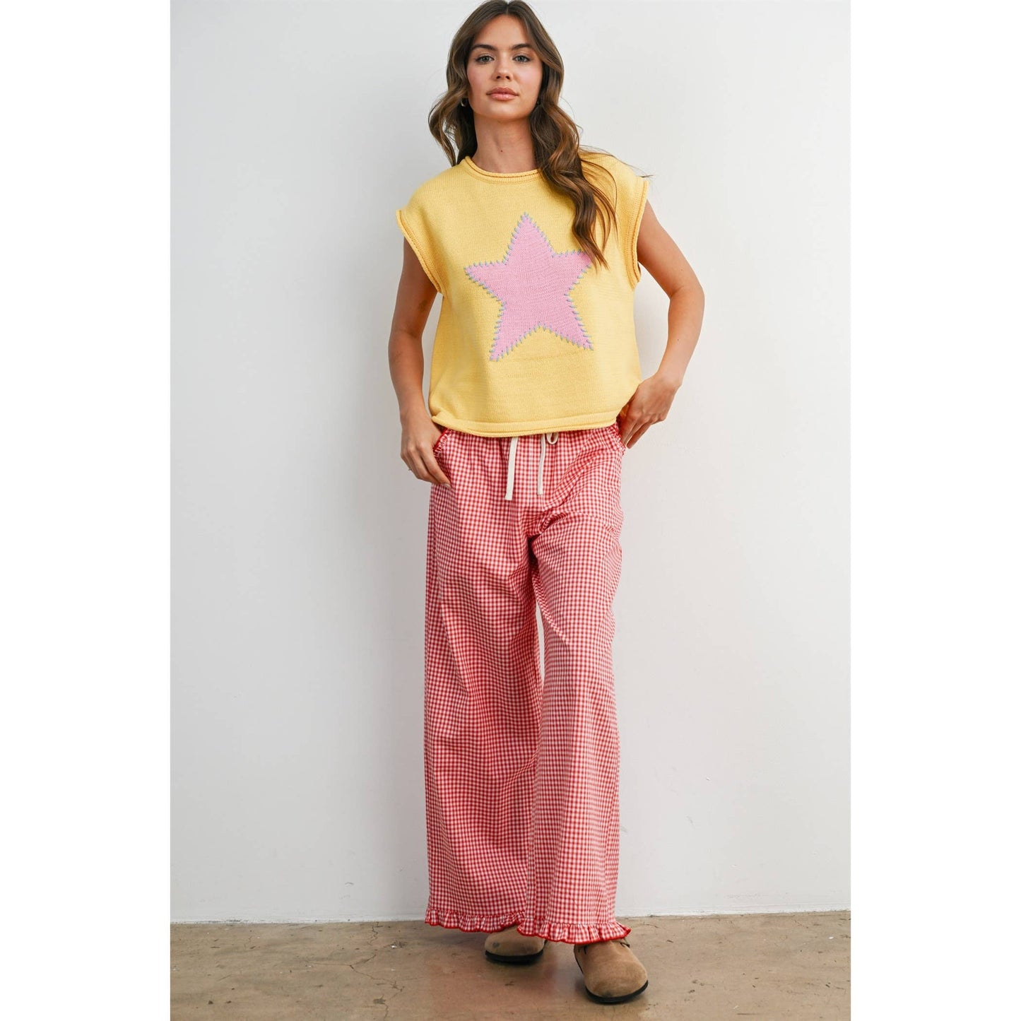 Star Graphic Sweatshirt - YELLOW