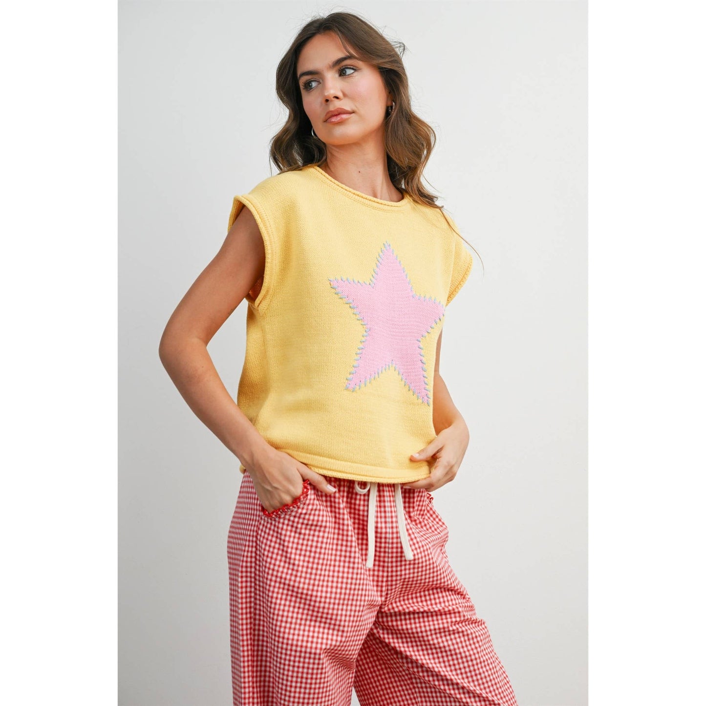 Star Graphic Sweatshirt - YELLOW